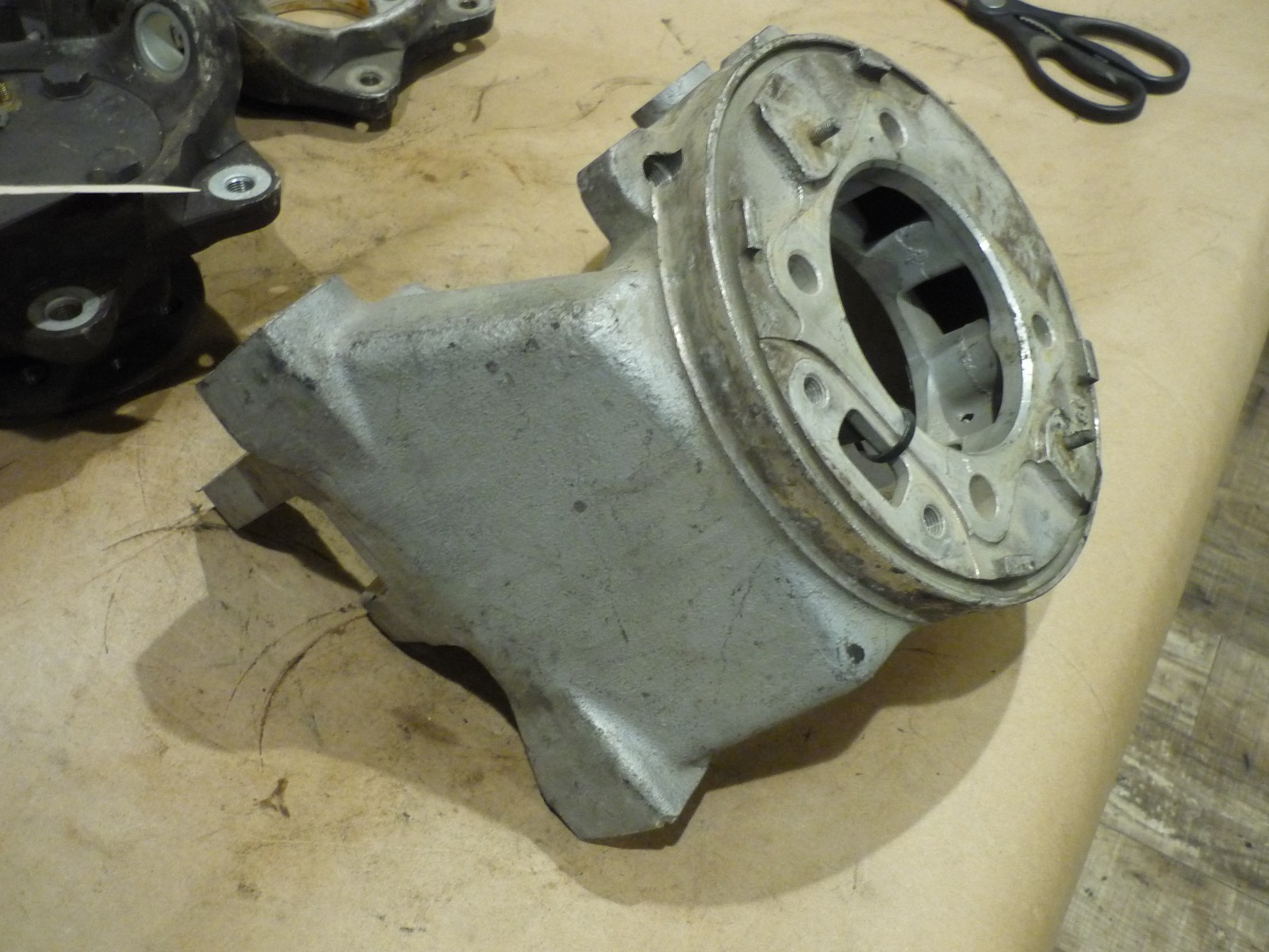 Ferrari 456 GT/GTA - RH Rear Hub Holder -P/N 154667