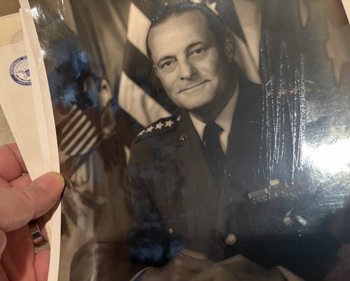General Earle Wheeler US Army Joint Chiefs of Staff Vietnam Ära signiertes Foto LOA - Bild 9 von 9