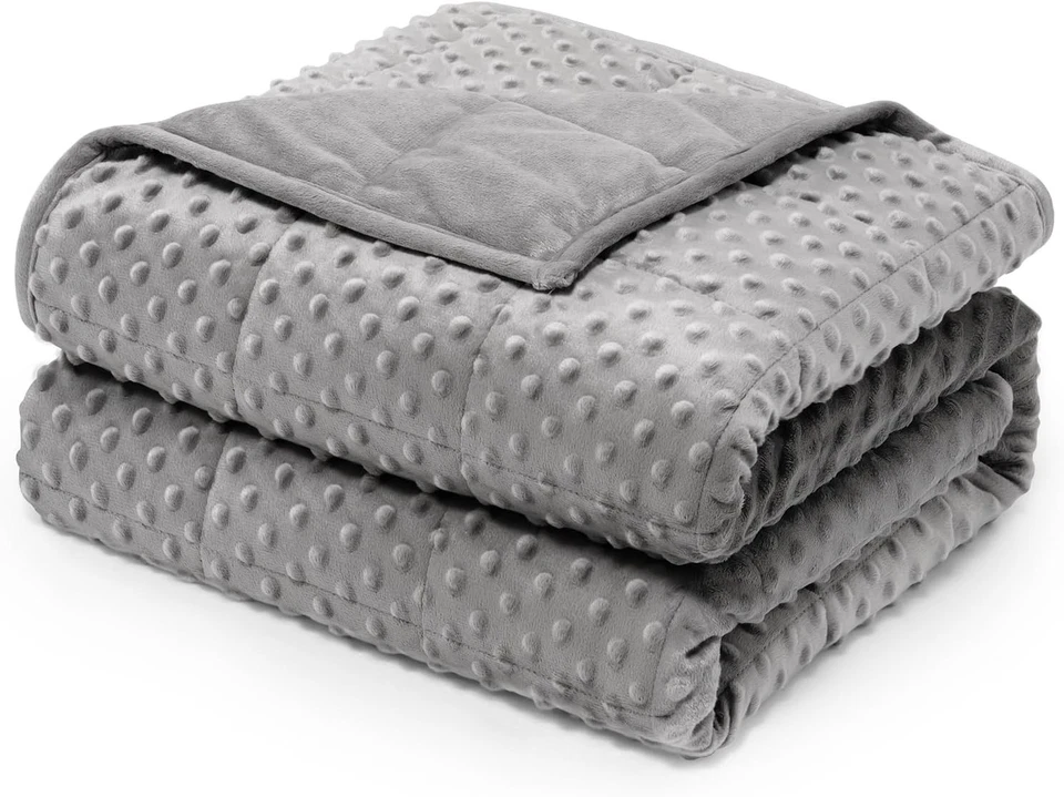 Breathable 12 lbs Grey Weighted Blanket in Twin Size for Stress Relief & Comfort - Image 3 of 4