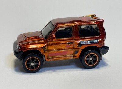 希少 Hot Wheels Mitsubishi PAJERO トレジャーハント Hot Wheels New 2024 Super Treasure Hunt Mitsubishi Pajero