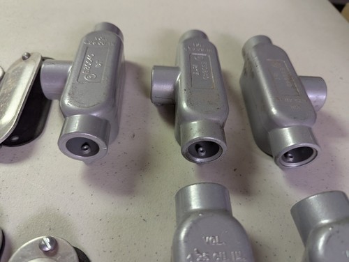 E30640 1/2" T CUERPO CONDUCTO CON CUBIERTAS Y JUNTAS PAQUETE DE 5 - Imagen 3 de 3