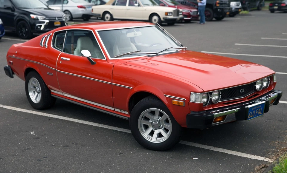 PAR DE SOPORTES DE PUNTAL SUPERIOR DELANTEROS TOYOTA TA27 RA27 RA29 CELICA 75 76 77 78 - 84 Foto 3 de 4