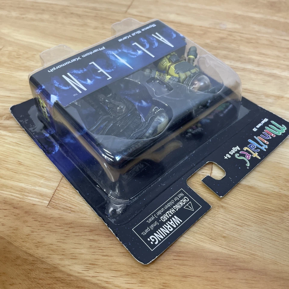 MiniMates Aliens Serie 3 Traje Espacial Kane y Black Alien Phantom Xenomorph - C4 Foto 3 de 4