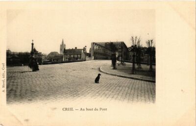 Old postcard Creil Au bout du Pont (376804)