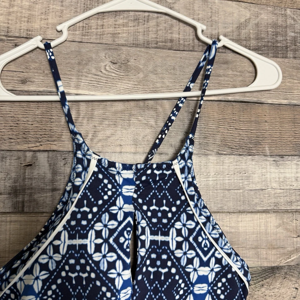 Tommy Bahama Reversible Tankini Top Cowrie Mare Navy Small - Image 4 of 4