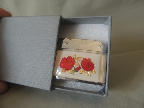 Tiger Deluxe lighter beautiful design - Picture 3 of 12