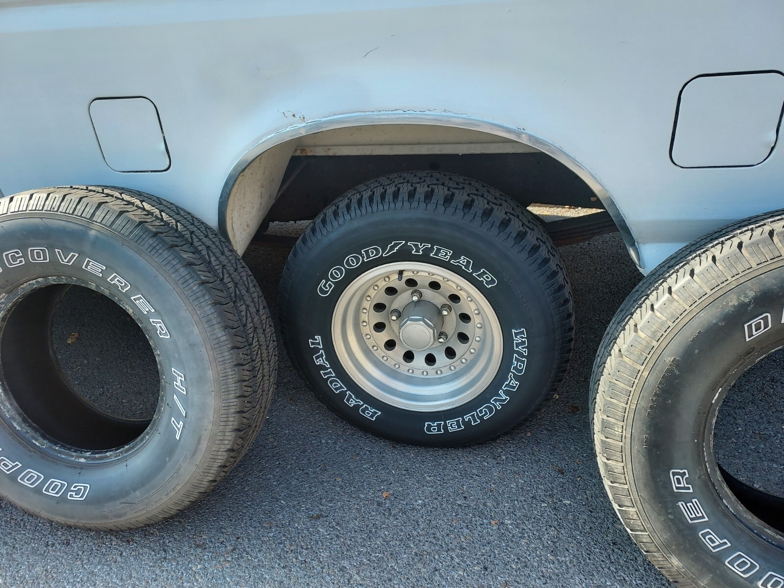 4 used Cooper Discoverer H/T P265/75R15 Tires from 