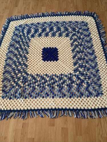 Vintage Handmade Blue & White Crocheted Afghan Throw Blanket w/Fringe~ Sq 59” - Afbeelding 1 van 5