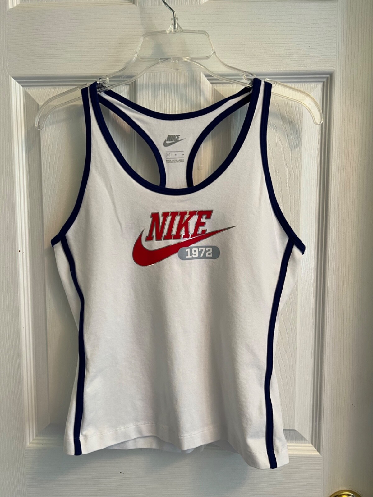 SLEEVELESS SHIRT/TANK - Nike - Athletic - Workout -Jersey - White - Medium