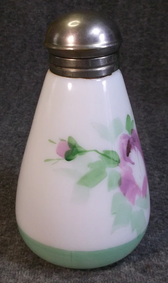 ANTIQUE MILK GLASS SYRUP PITCHER HAND PAINTED HINGED LID 7 1/4 INCHES TALL - Image 4 of 4