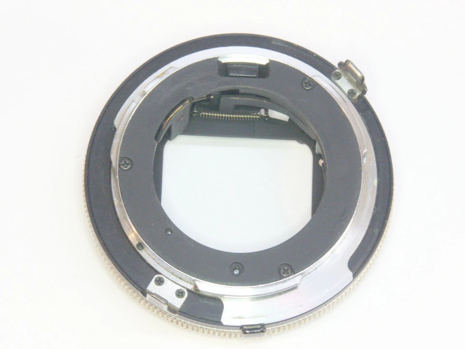 Tamron Adaptall-2 lens mount for Canon FD cameras - Image 2 of 2