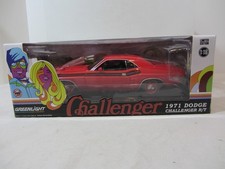 Greenlight  - 1971 Dodge Challenger R/T  NIB  1:18  (826v85  13631