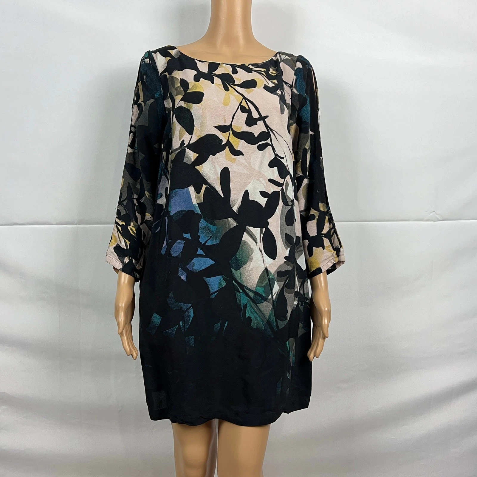 VETEMENTS Abito Anthropologie Maeve MEDIUM ombreggiato giardino stampa floreale spalle fredde tubino