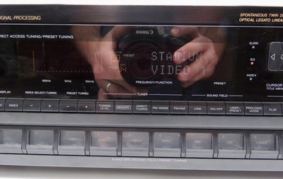 SONY STR-GX909ES Receiver with Simulated Wood Side Panels - For