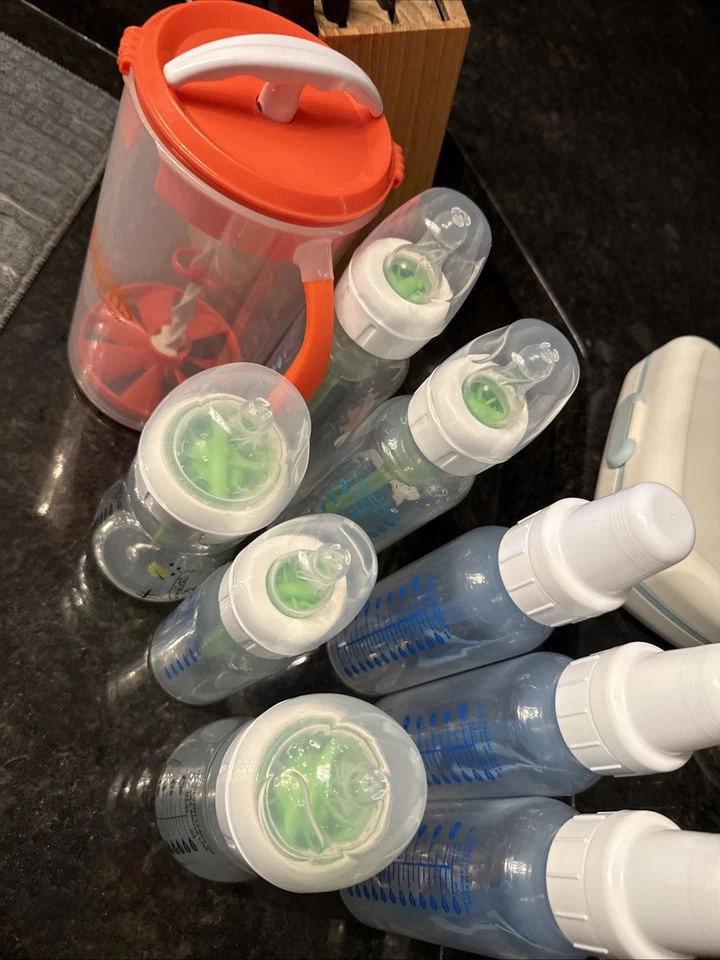 Dr Browns Bottles and Dr Browns Formula Mixing Pitcher  - Image 4 of 4