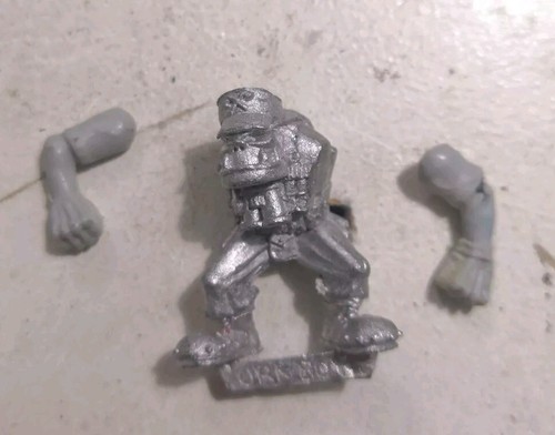 Warhammer 40k Ork Boy Blood Axe Metal 1990s OOP