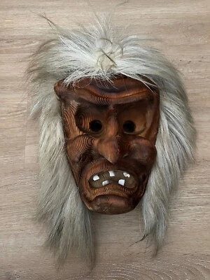 Holzmasken aus Zermatt (Unikat) - Bild 1 von 4
