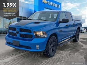 2019 Ram 1500 Express Blackout Crew Cab 4WD 5.7L Hemi