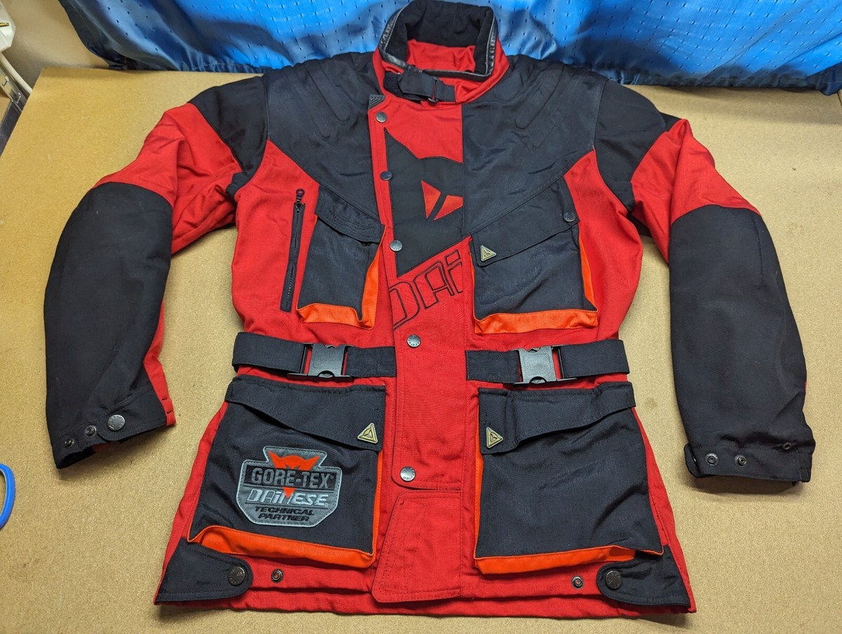 DAINESE Motorcycle Gore-Tex Jacket Mens Size 50 Cordura DAINESE Motorcycle Gore-Tex Jacket Mens Size 50 Cordura