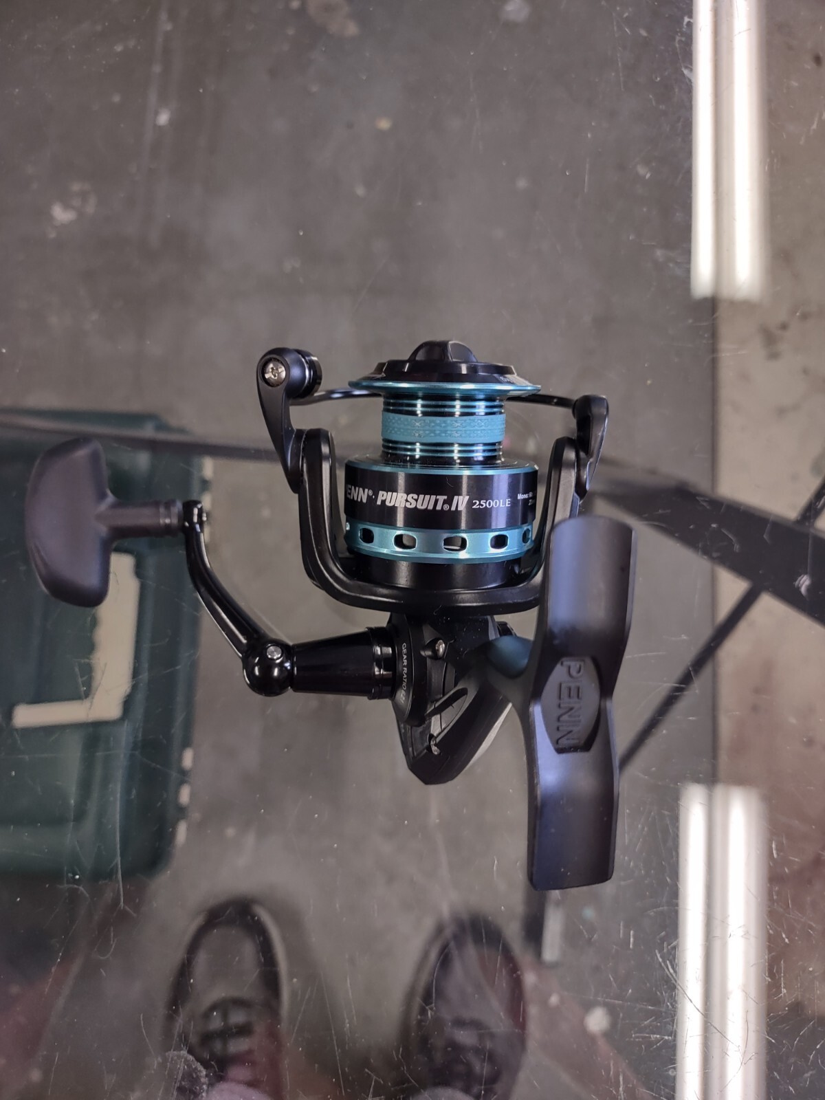 PENN PURSUIT IV 2500 LE SPINNING REEL , GREAT REEL