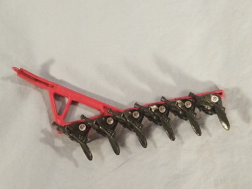 Ertl Die-Cast Metal Replica International Harvester 6 Bottom Plow 1/64 Scale Red - Picture 2 of 2