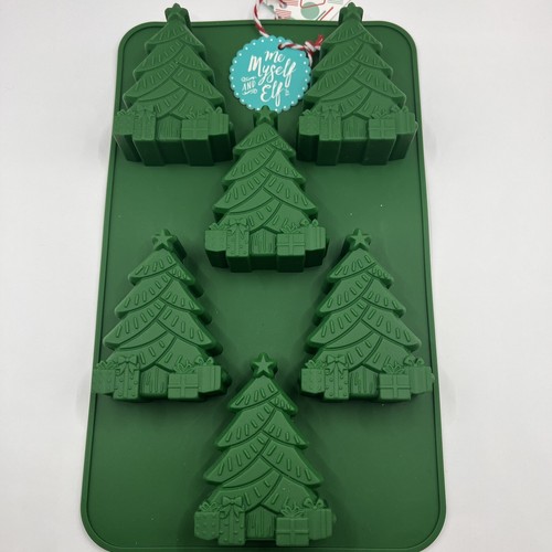 Me Myself and Elf Green Silicone Christmas Tree Cookie Mold for Baking - Picture 2 of 2