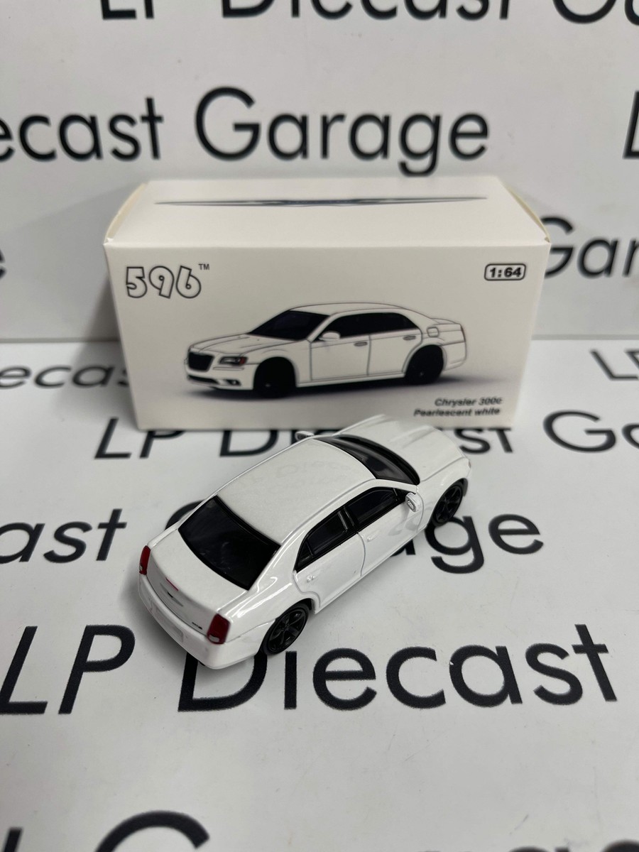 596 Model Chrysler 300c Pearlescent White 1:64 Diecast | eBay