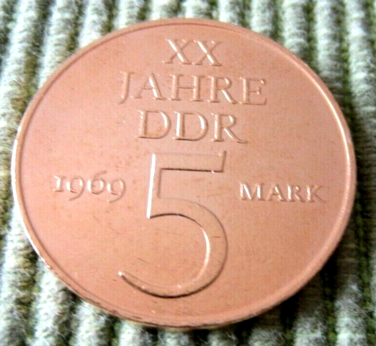 Bild 1 von 2