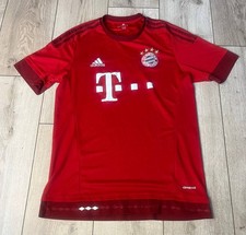 Bayern Munich 2015/2016  Home Shirt Size M