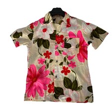 Royal Hawaiian Mfg Vintage Aloha Shirt 1960s Made  Styled Hawaii Steel Buttons