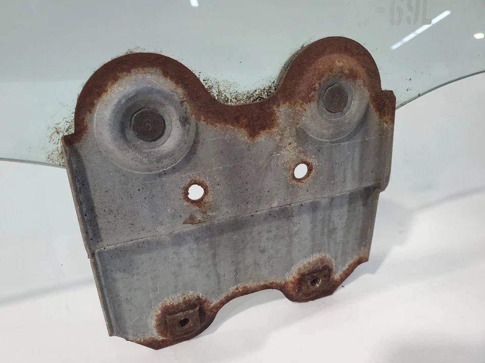 Puerta trasera izquierda vidrio usado se adapta: Cadillac Brougham 1989 trasero izquierdo grado A Foto 4 de 4