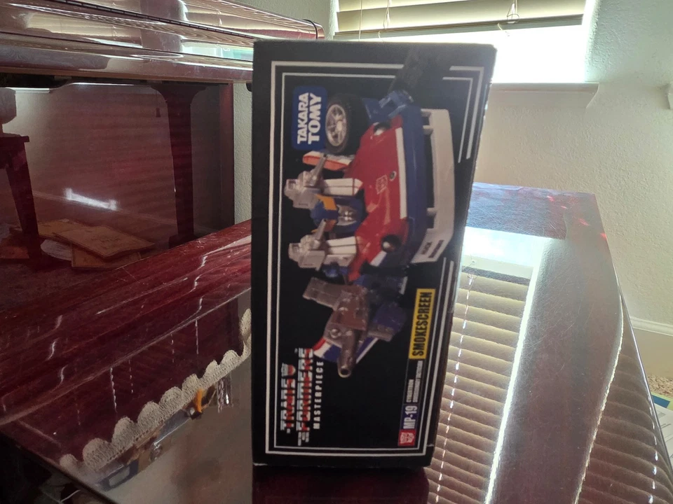 NUEVO SELLADO Transformers Obra Maestra MP-19 Pantalla de Humo Figura de Acción Takara Tomy Foto 4 de 4