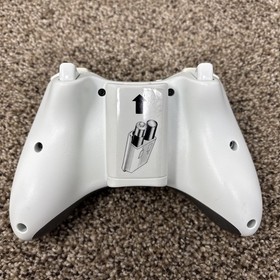 Xbox 360 20GB Console Bundle Lot With Controller Tested