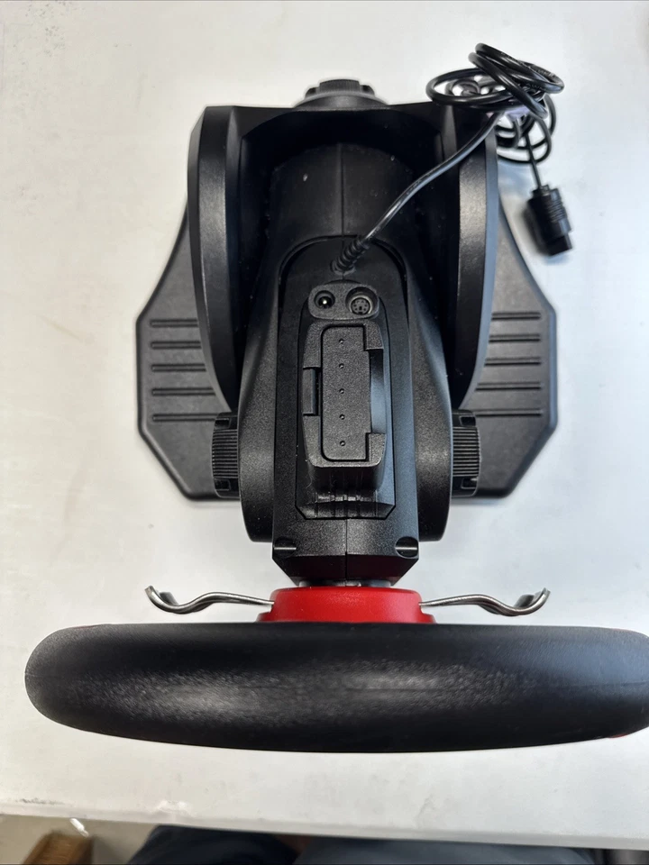 Volante e pedais de corrida InterAct Concept 4 para Nintendo 64 N64 - Imagem 3 de 4