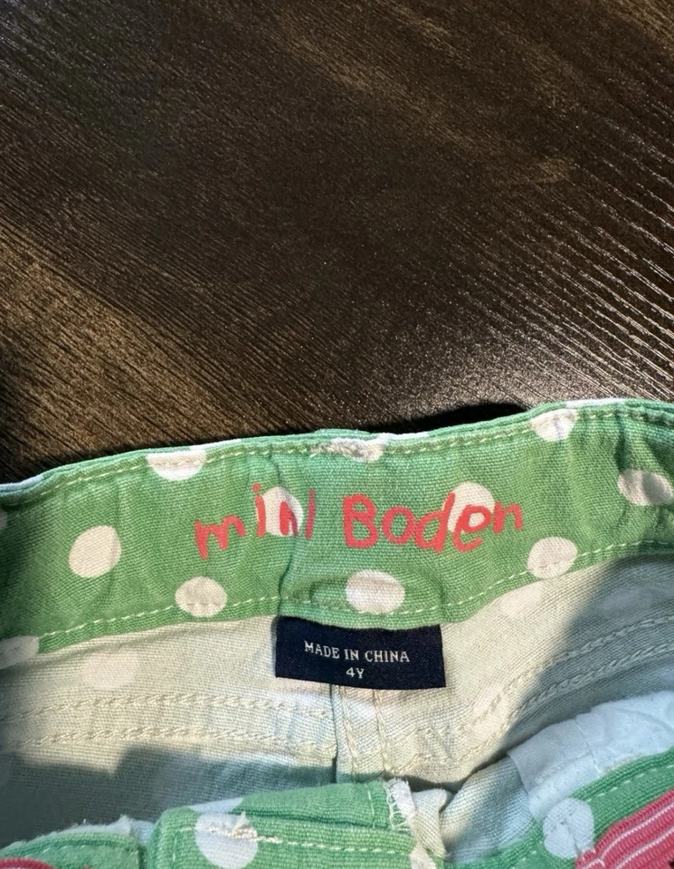 Mini Boden Polka Dot Heart Pockets Size 4 - Image 2 of 3