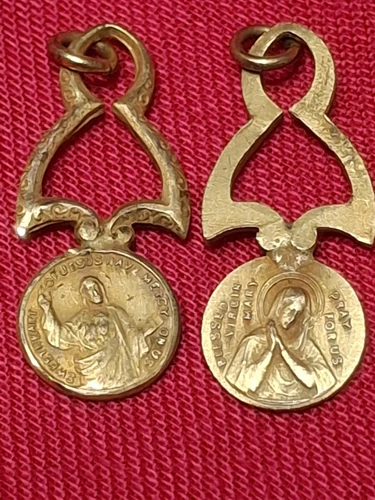 Antique 1930s Old Gold Scapular Medal Pendant Sweet Jesus & Mary Never Used New.