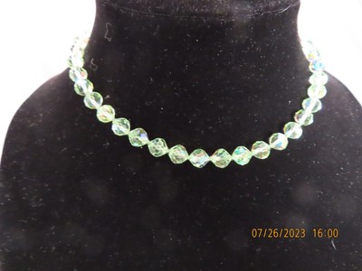 VINTAGE SIGNED LAGUNA LIGHT GREEN FACTED AURORA BOREALIS CHOKER NECKLACE