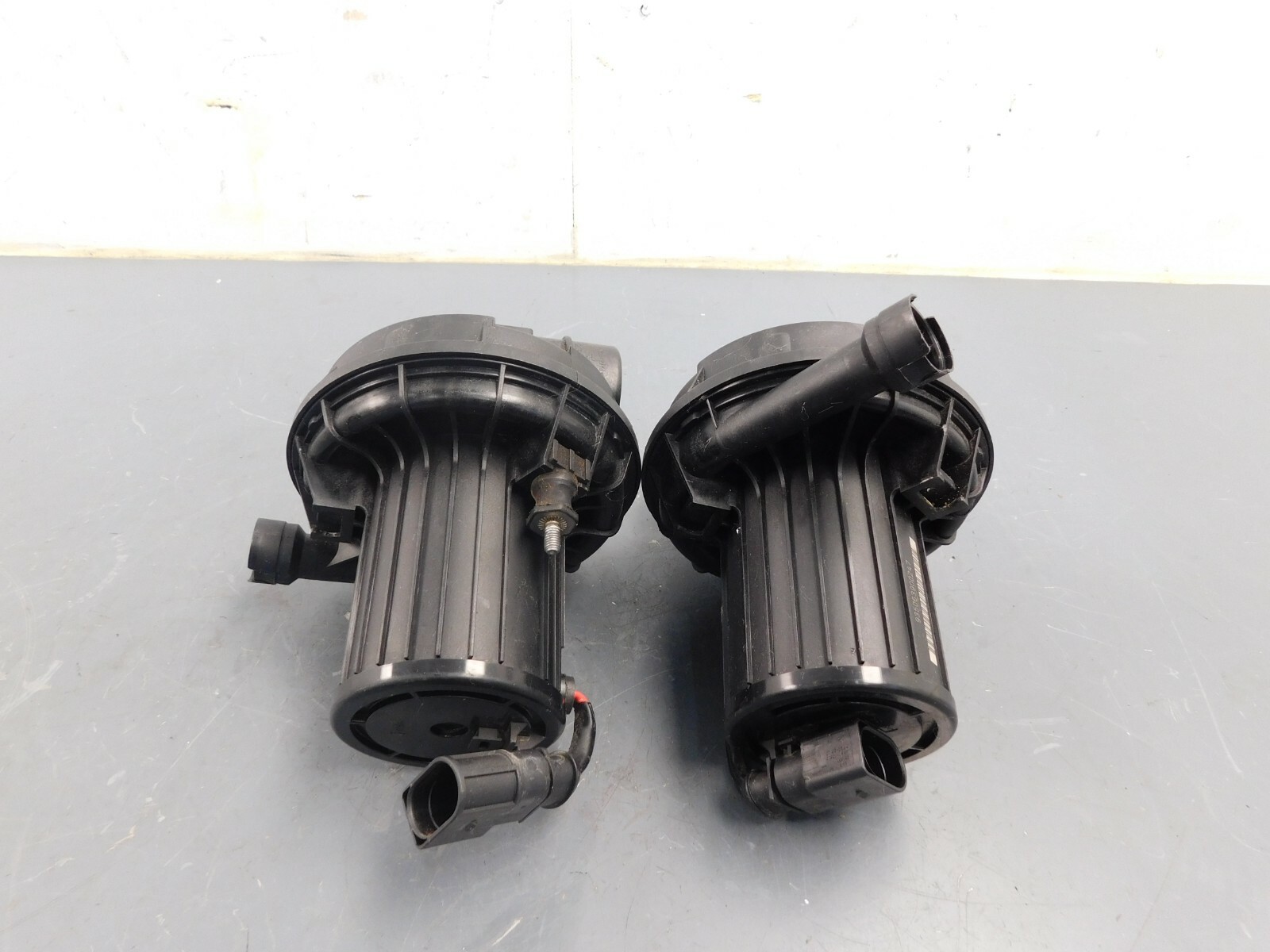 2020 19 20 McLaren 600LT 600 LT Secondary Air Pumps #8009 J1