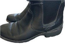 Men’s Back Leather Clarks Size Men’s  10.5 M Fit Is Like11