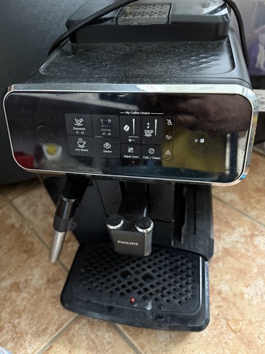 Philips Series 2200 2 Kaffeespezialitäten Kaffeevollautomat - Mattschwarz