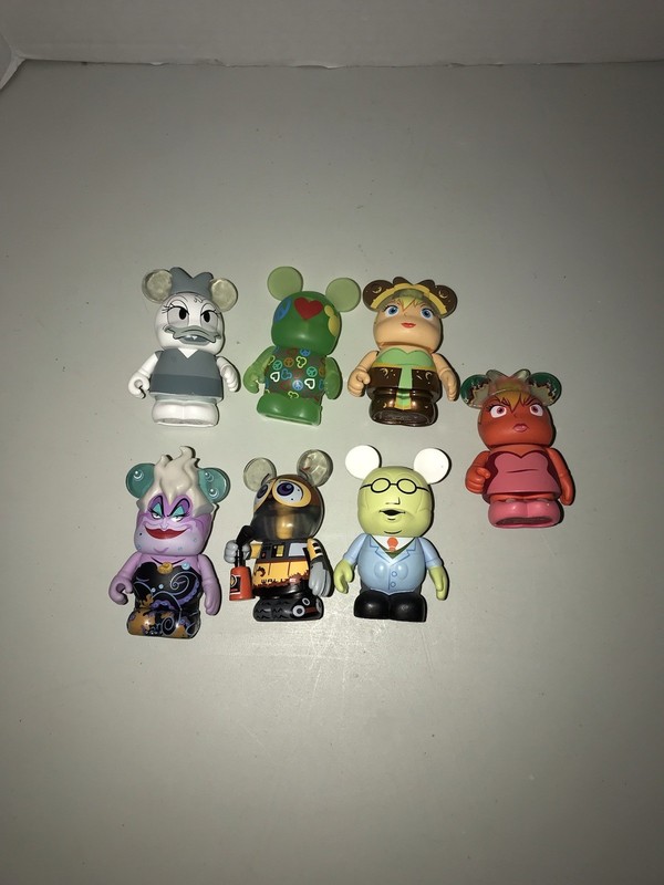 Pre Owned Lot Of 7 Disney Vinylmation assorted  Figurines Lot 3" Nice Lot $$$$