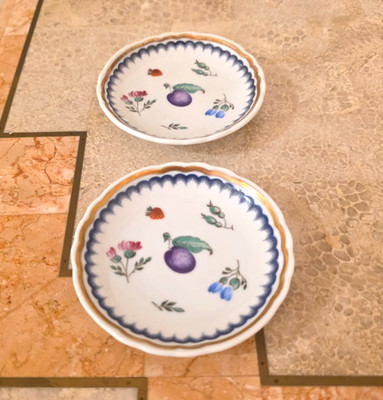2 of Richard Ginori Italian Fruit Antico Doccia Butter Pat / Trinket Plate - New