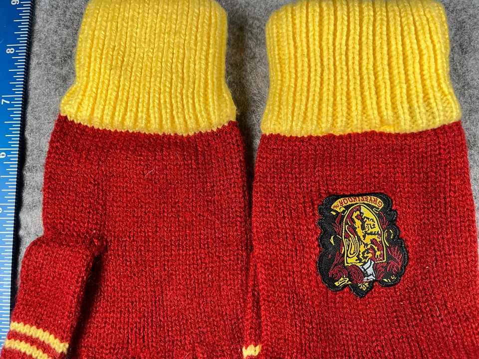 Guantes Harry Potter Adultos Talla Única Rojo Amarillo Tejido 100% Acrílico Cresta Gryffindor Foto 3 de 4