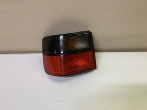 Rückleuchte Original Rücklicht links VW Vento Außenecke 1H5 945 111 A 1992-1998