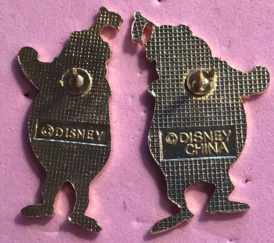 JUEGO DE PRENDEDORES DISNEY WDW 1999 RARO TWEEDLEDEE Y TWEEDLEDUM DE ALICIA EN EL PAÍS DE LAS MARAVILLAS Foto 2 de 2