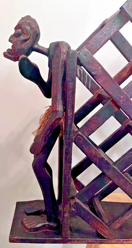 Antiguo estante de vino africano de madera tallada soporte de caoba tribal 32X22 Foto 3 de 4