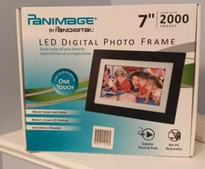 New Pandigital Panimage 7" LED Digital Photo Frame PI7002AWB with Remote Control