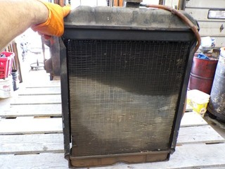 Radiator Ford 800 600 NAA Jubilee 2000 C5NN8005AB RADIATOR SHROUD