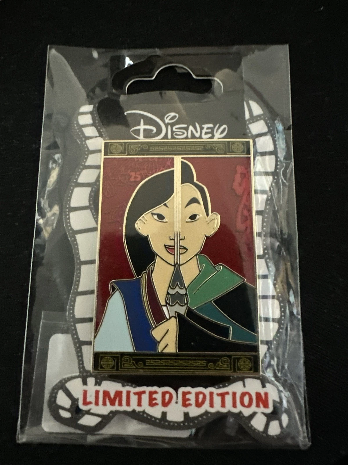 DSSH DSF Mulan 25th Anniversary Mulan Ping Reflection Sword LE 400 Disney Pin