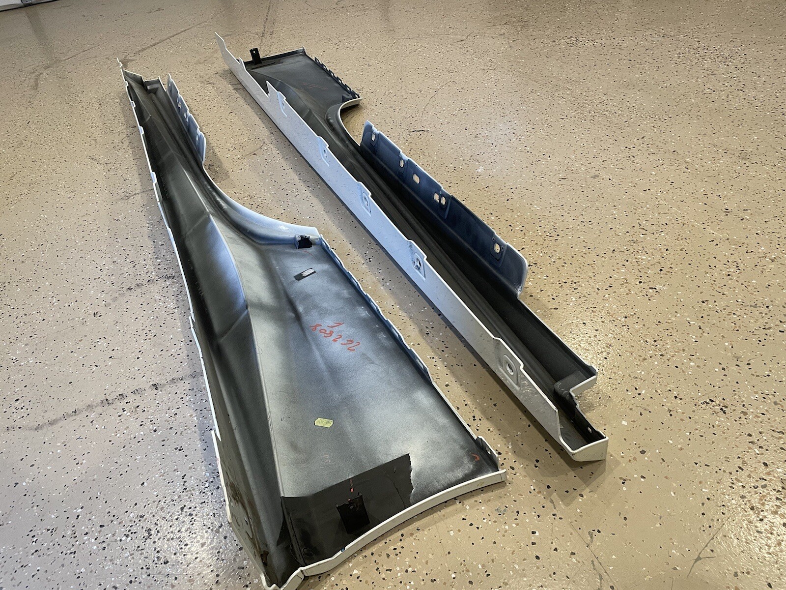 Ferrari 488 GTB Spider LT & RH Rocker Panel Mouldings OEM Very Clean Side Skirts